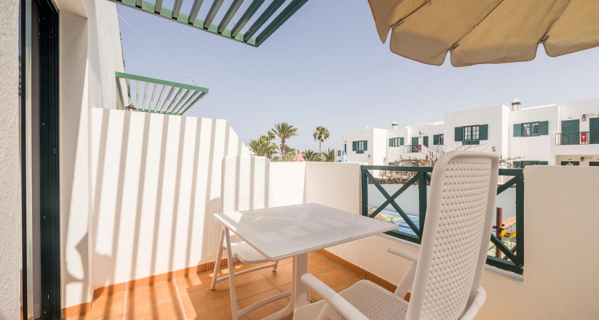 Апарт отель Ilunion Costa Sal Lanzarote Пуэрто дель Кармен Номер фото